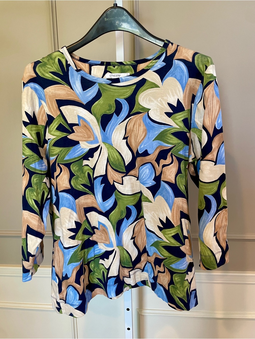 Chico's 3 Multicolored Floral 3/4 Sleeve Top Shirt Blue Tan XL Abstract